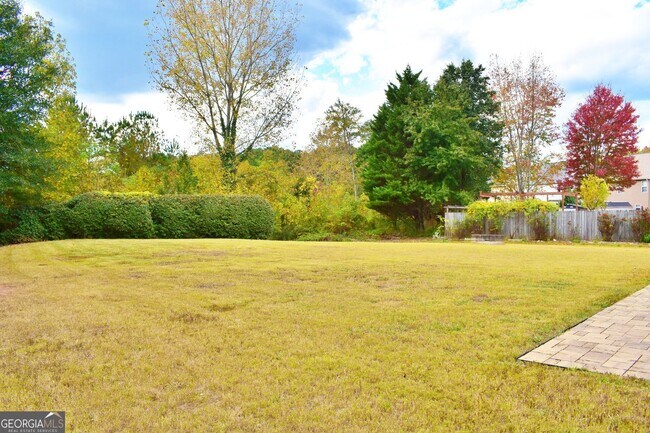 Building Photo - 2015 Lisa Springs Dr SW