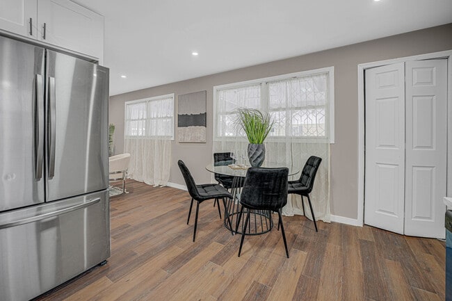 Building Photo - 18331 John Ave