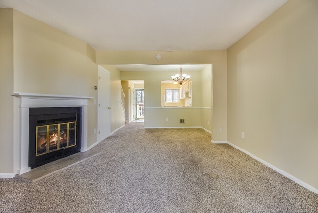 Building Photo - 2196 Regency Dr