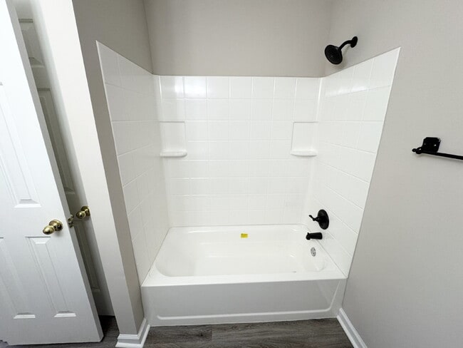 Building Photo - Charming 2 Bed/2 Bath Home in Woodstock – ...