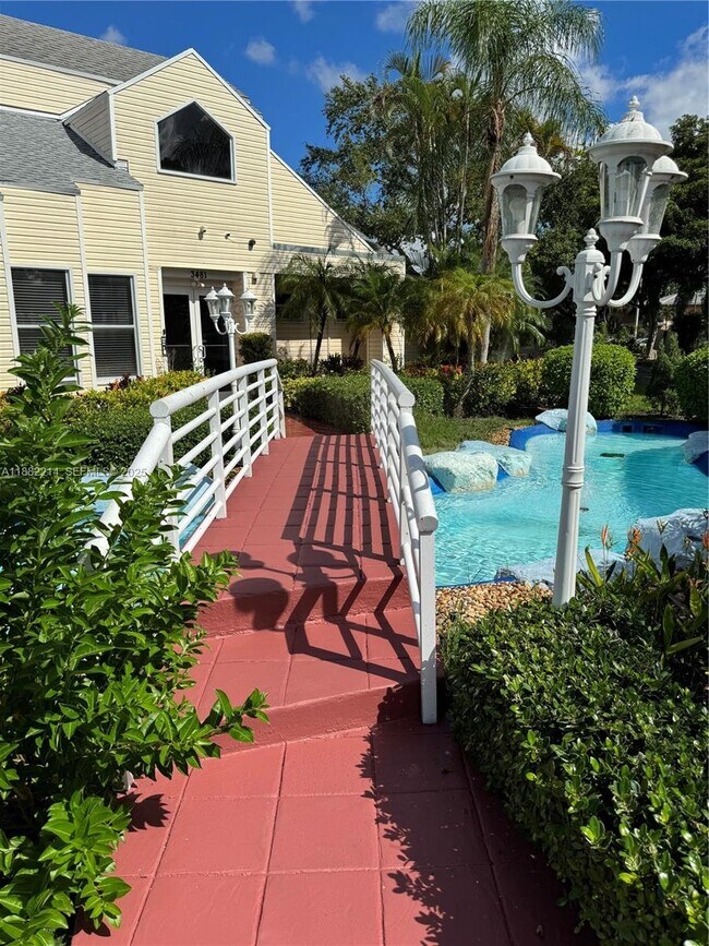 Building Photo - 3405 NW 44th St