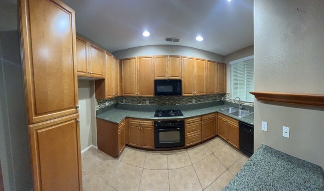 Building Photo - 30505 Canyon Hills Rd