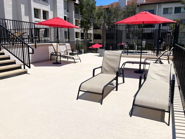 Building Photo - 5605 Friars Rd