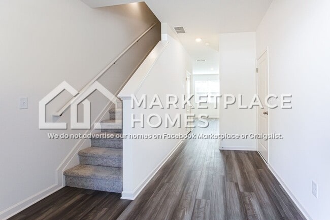 Building Photo - 308 Rydal Wy