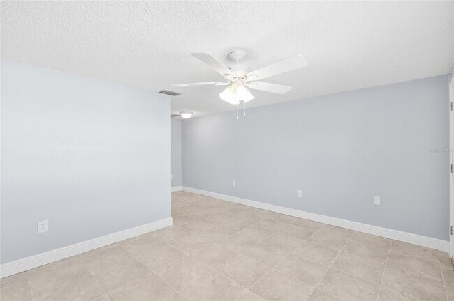 Building Photo - 4948 Getner St