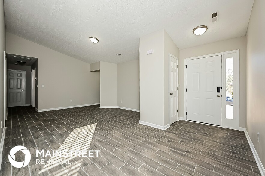 Building Photo - 150 Saddlebrook Dr