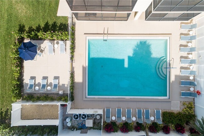 Building Photo - 10475 Gulf Shore Dr