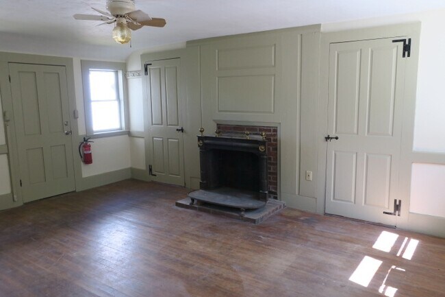 Building Photo - 22 Kimball Rd