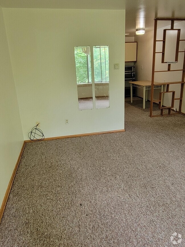 Building Photo - 1484