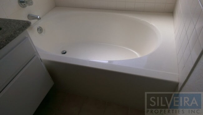 Building Photo - Captivating 3 bed 2 bath home in Santa Maria.