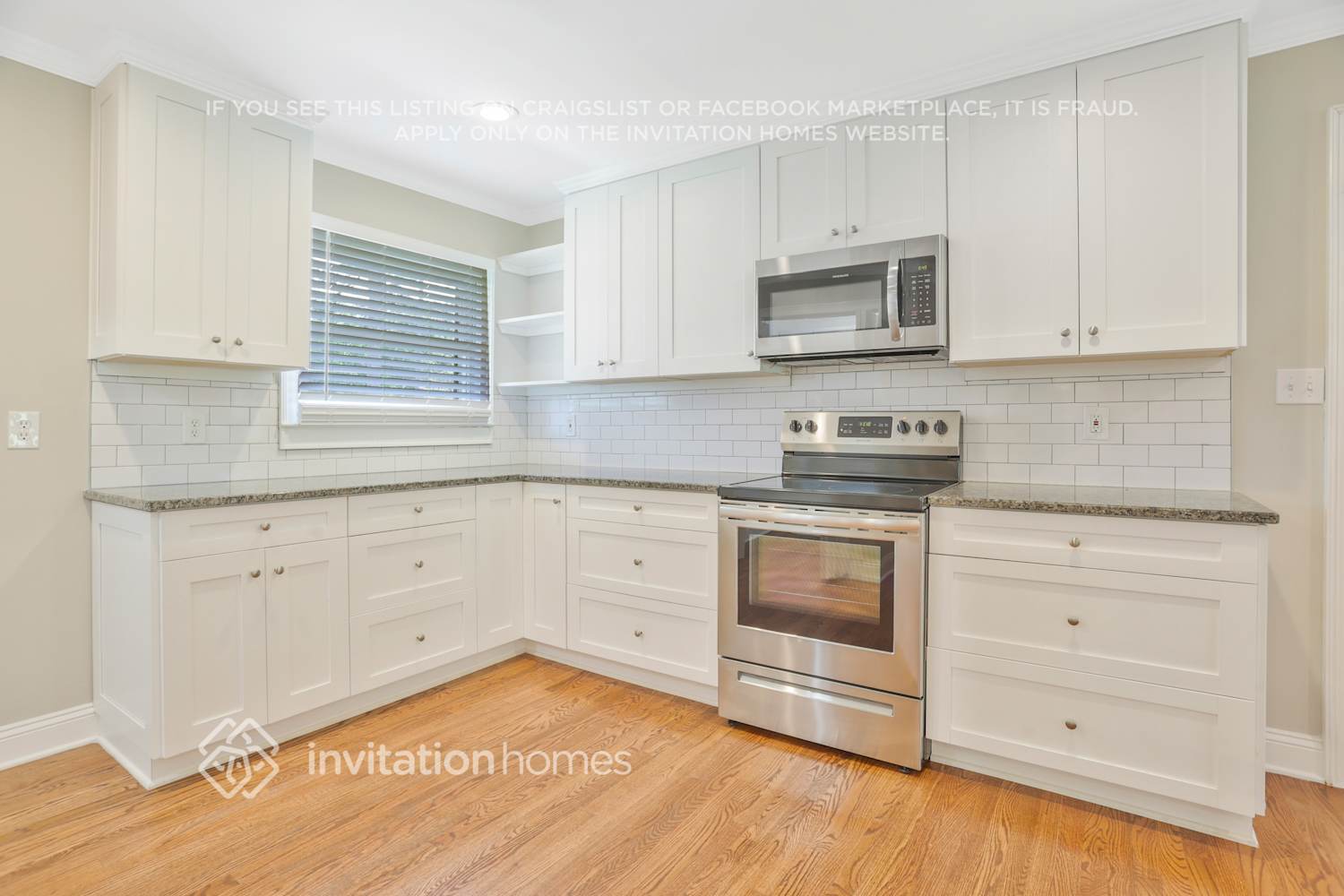 Building Photo - 416 Windsor Dr SW