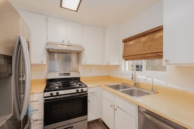 Building Photo - 8407 Spring Desert Pl