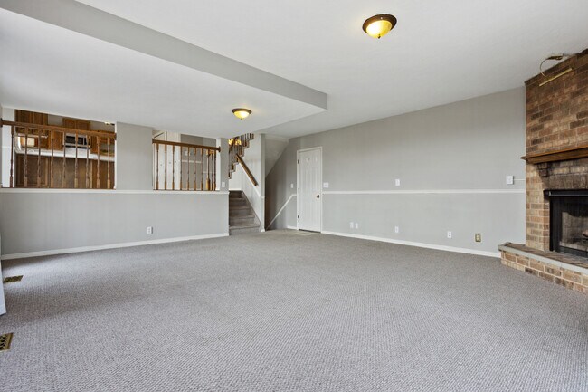 Building Photo - Utah House