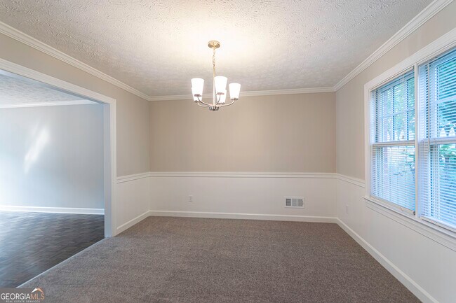 Building Photo - 3165 Henderson Walk