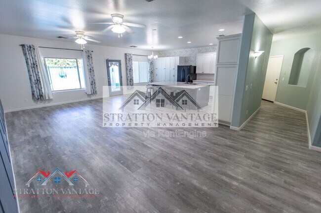 Building Photo - 21748 E Escalante Rd