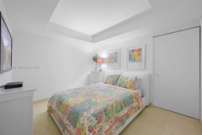 Building Photo - 150 Sunny Isles Blvd