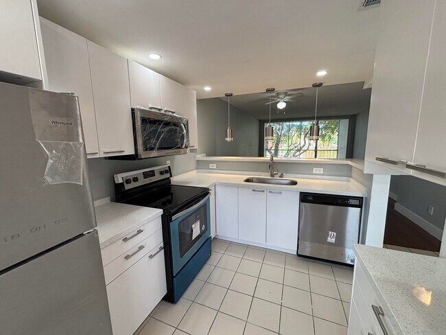 Building Photo - 6051 NW 61st Ave