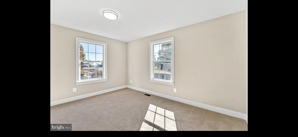 Building Photo - 9209 Chesapeake Ave