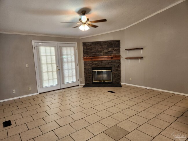 Building Photo - 5718 Brooks Ln
