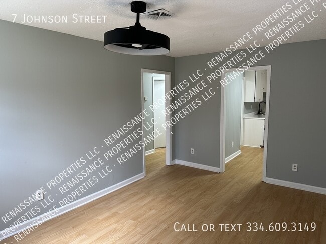 Building Photo - 7 Johnson St