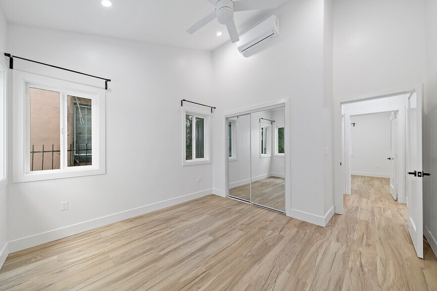 Building Photo - 2616 Glendale Blvd