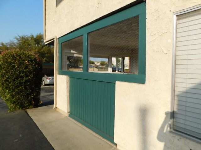 Building Photo - 101 W Olive Ave