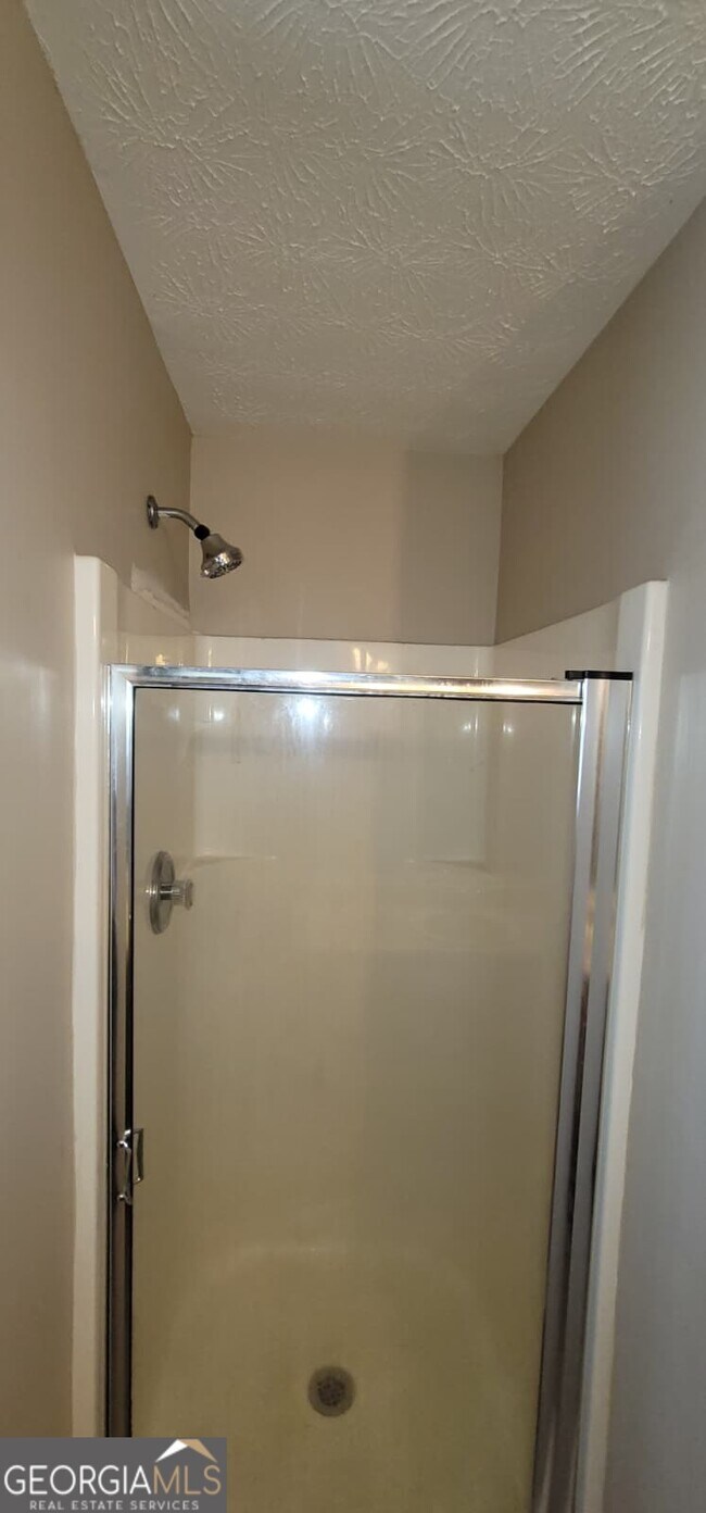 Building Photo - 346 Summer Hill Cir