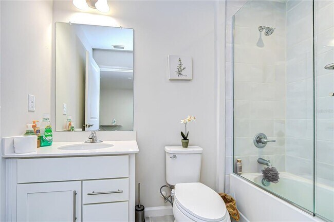 Building Photo - 10422 Gliding Eagle Wy