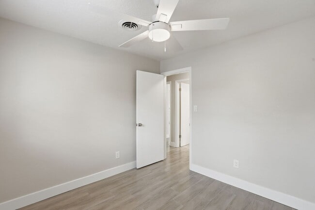 Building Photo - Remodeled SODO Home Available Now