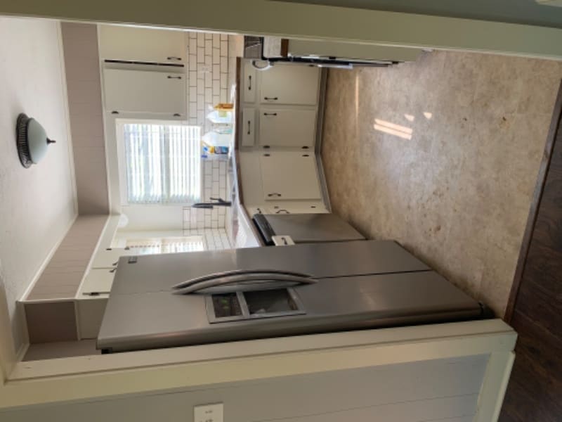 Building Photo - 310 Elaine Dr