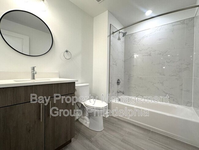 Building Photo - 2702 Frankford Ave
