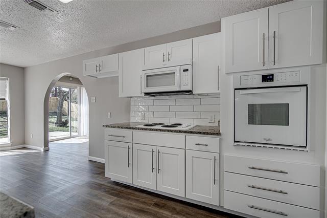 Building Photo - 4801 Winesanker Way