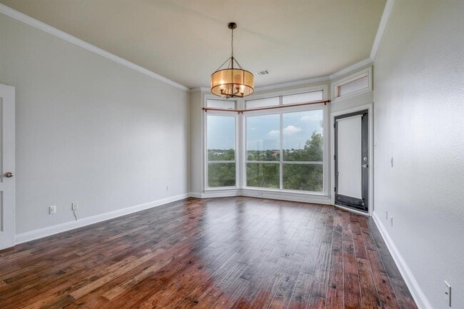 Building Photo - 9215 Spicebrush Dr