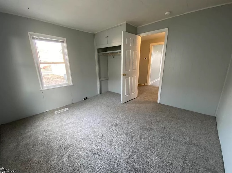 Building Photo - 259 S 10th St