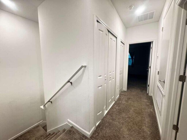 Building Photo - 7465 Stone Crk Trl