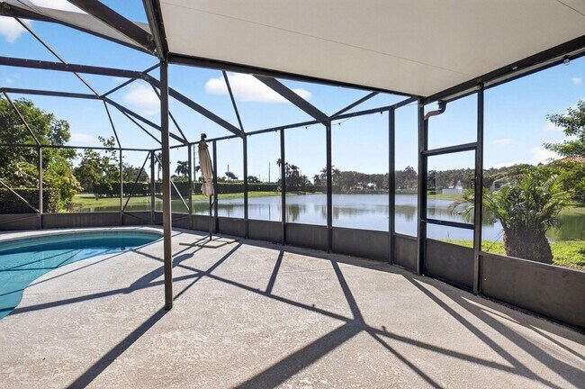 Building Photo - 7306 Spinnaker Bay Dr