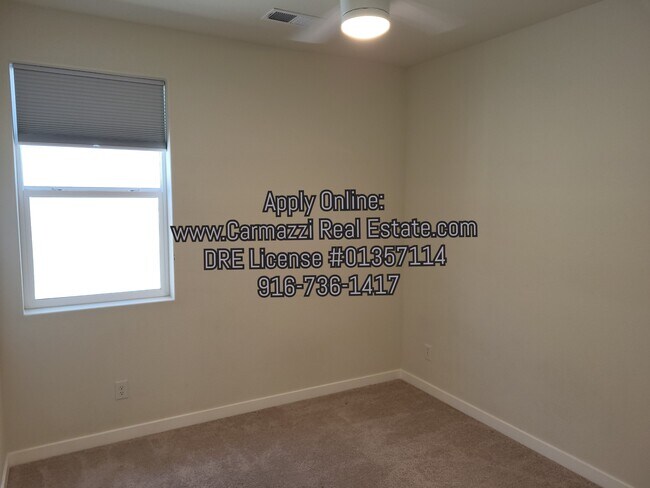Building Photo - 3224 Finch Ln