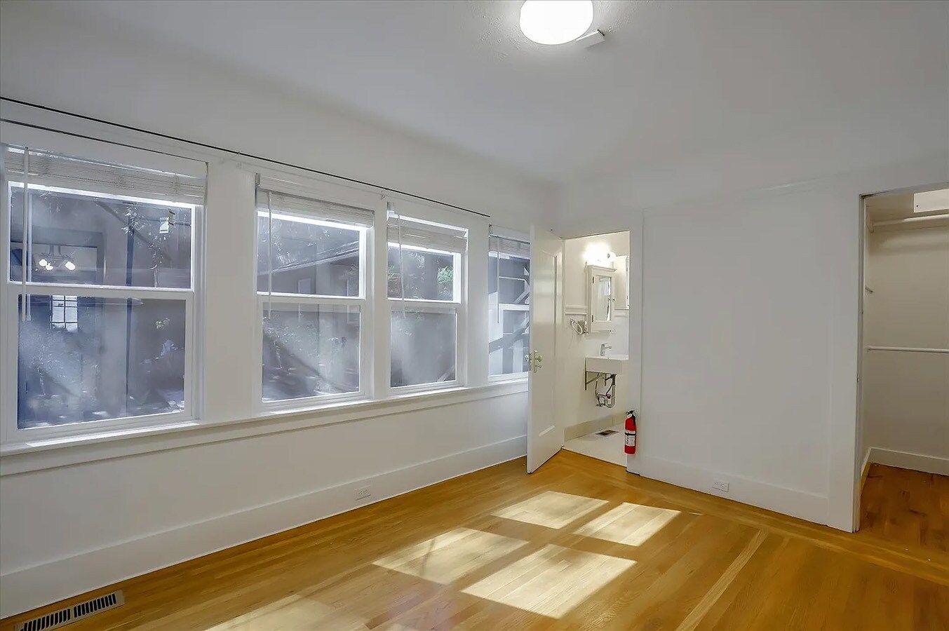 Building Photo - 27 Westall Ave