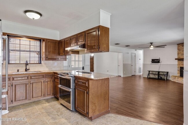 Building Photo - 315 S Philo Dr