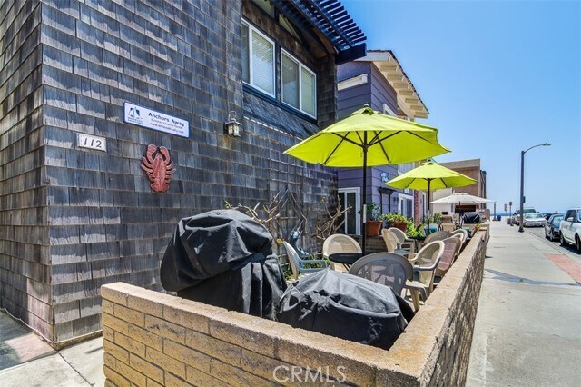 Building Photo - 112 31st St