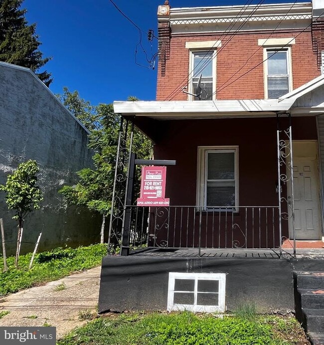 Primary Photo - 7129 Yocum St