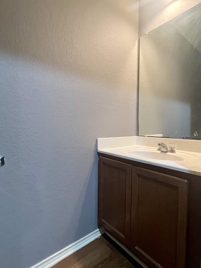 Building Photo - 9411 Rainbow Creek