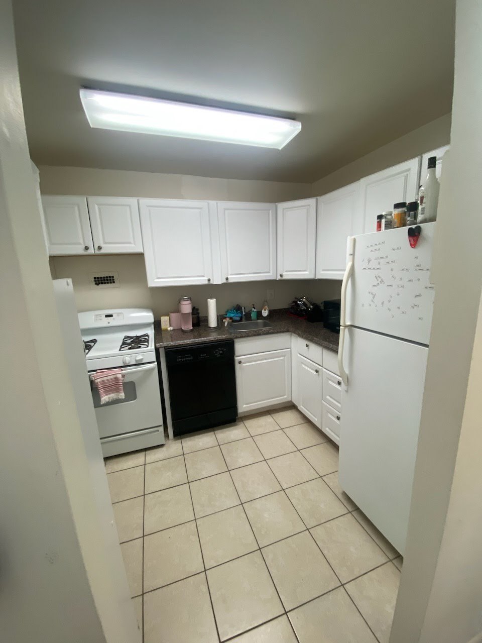 Kitchen - 4313 Knox Road