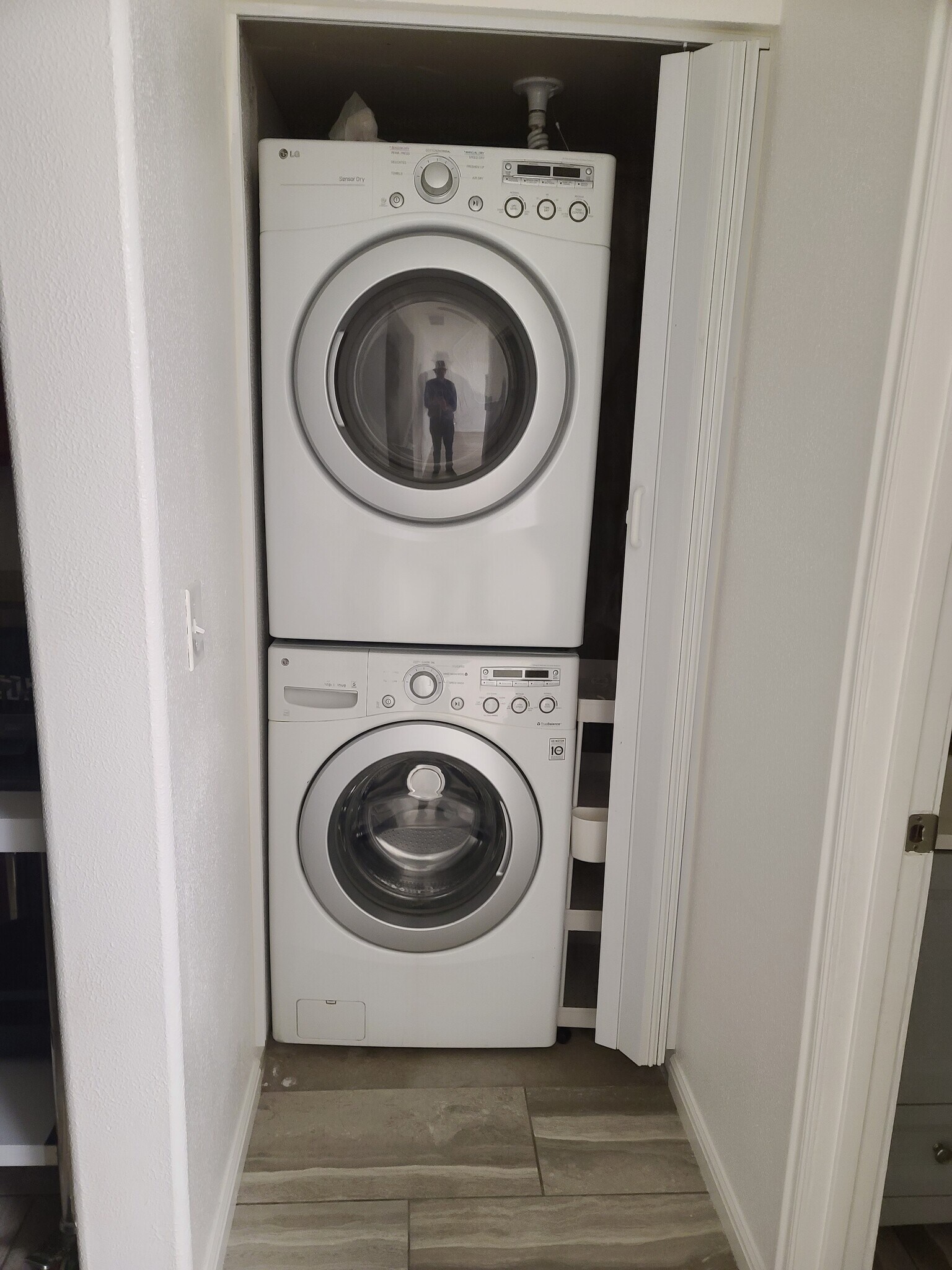 Building Photo - 154 Aparicio Dr