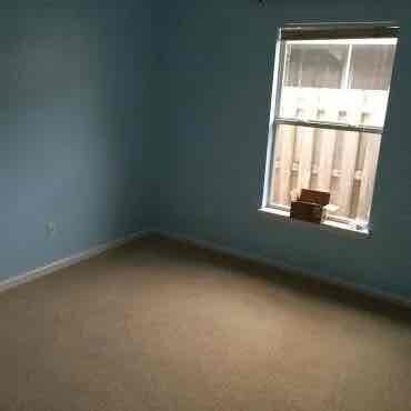 Building Photo - 14500 Woodfield Cir N