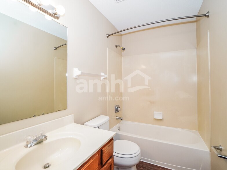 Building Photo - 3719 Kellen Dr