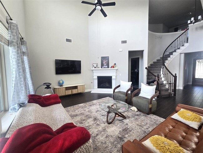 Building Photo - 340 Cross Timbers Dr