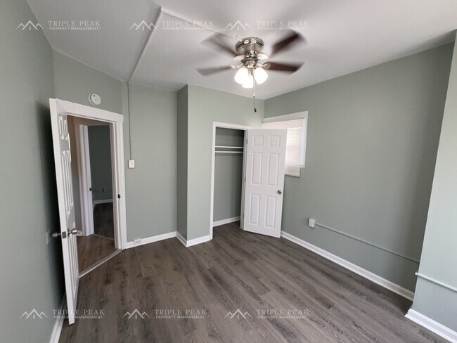 Building Photo - 4521 N 7th St