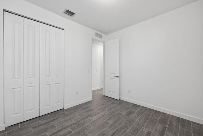 Building Photo - 10644 NW Wilgrove Lane