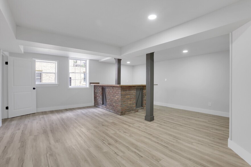 Building Photo - 644 Church St NW